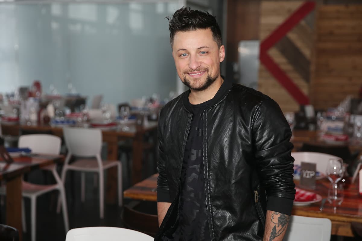 Il souhaite percer le marché anglophone