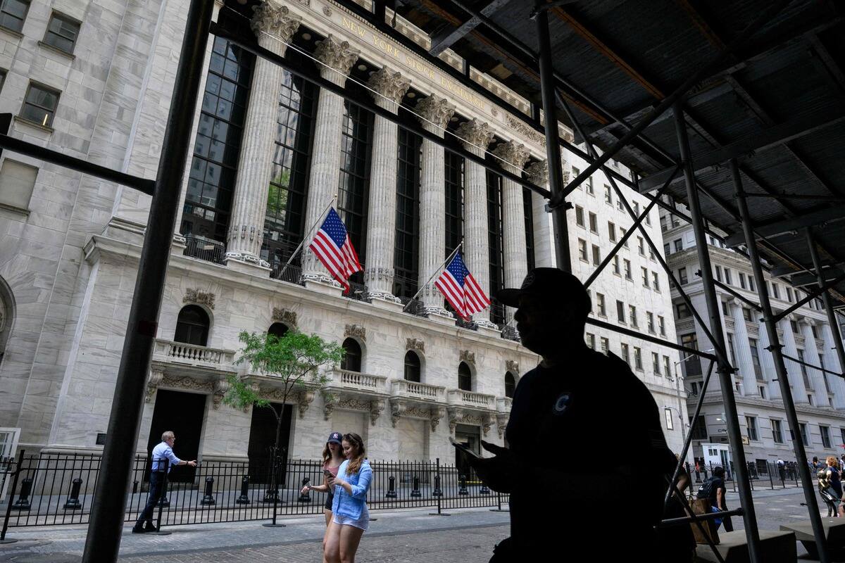 Wall Street termine en baisse, d&eacute;&ccedil;ue par des r&eacute;sultats et de mauvais indicateurs
