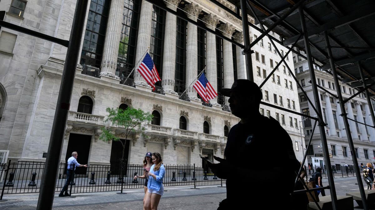 Wall Street termine en baisse, déçue par des résultats et de mauvais indicateurs