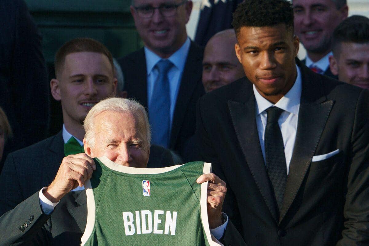 Une &eacute;quipe NBA fait son retour &agrave; la Maison-Blanche apr&egrave;s cinq ans de discorde