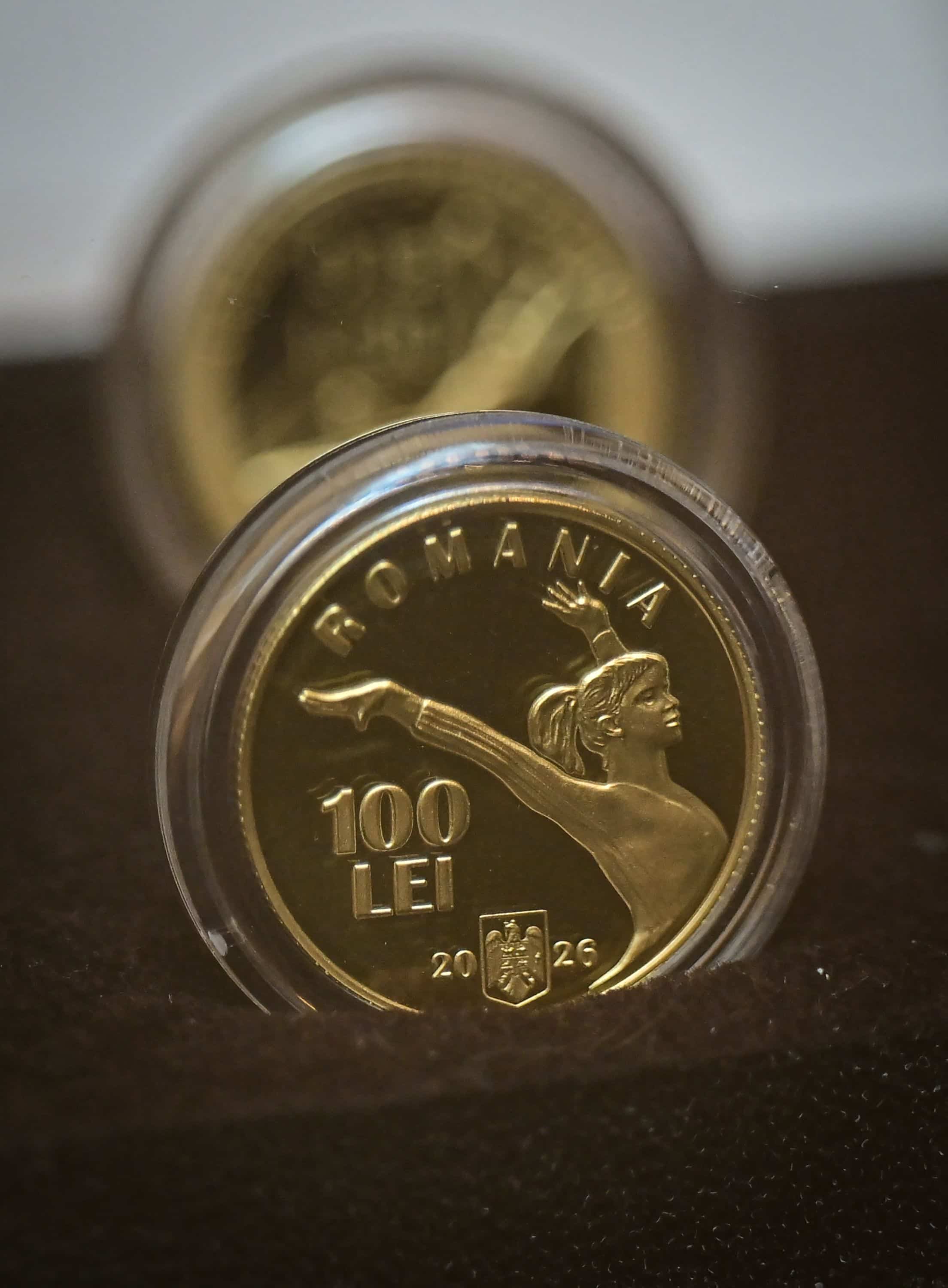 Des pièces de monnaie à efígie de Nadia Comaneci ont vu le jour em Roumanie, mais tarde, para almaigner o 50º aniversário de sua estreia nota parfaite de 10 obtida no quadro dos Jogos Olímpicos.