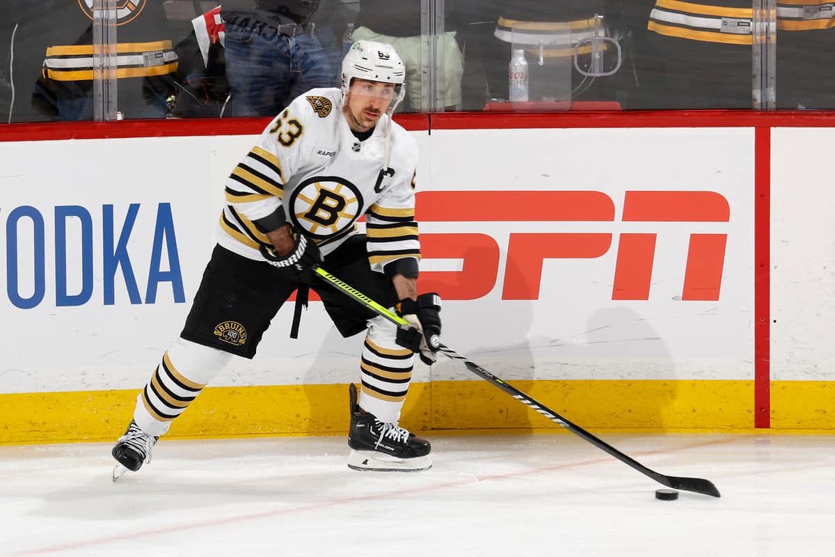 Victime d'un coup sournois, Brad Marchand demeure un cas incertain pour le match no 4