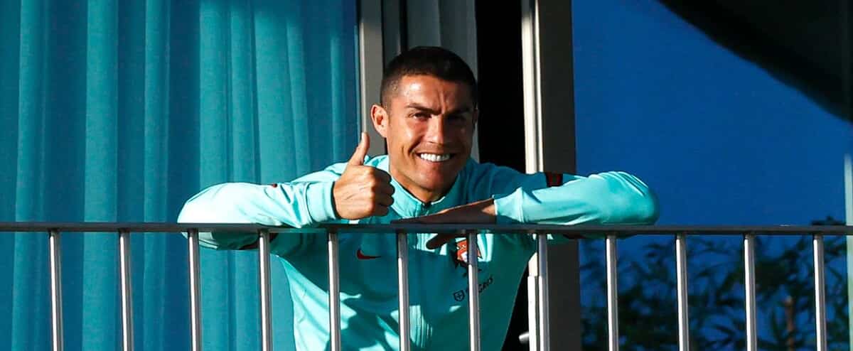 Cristiano Ronaldo, affected by the coronavirus, returns to Italy (media) 1