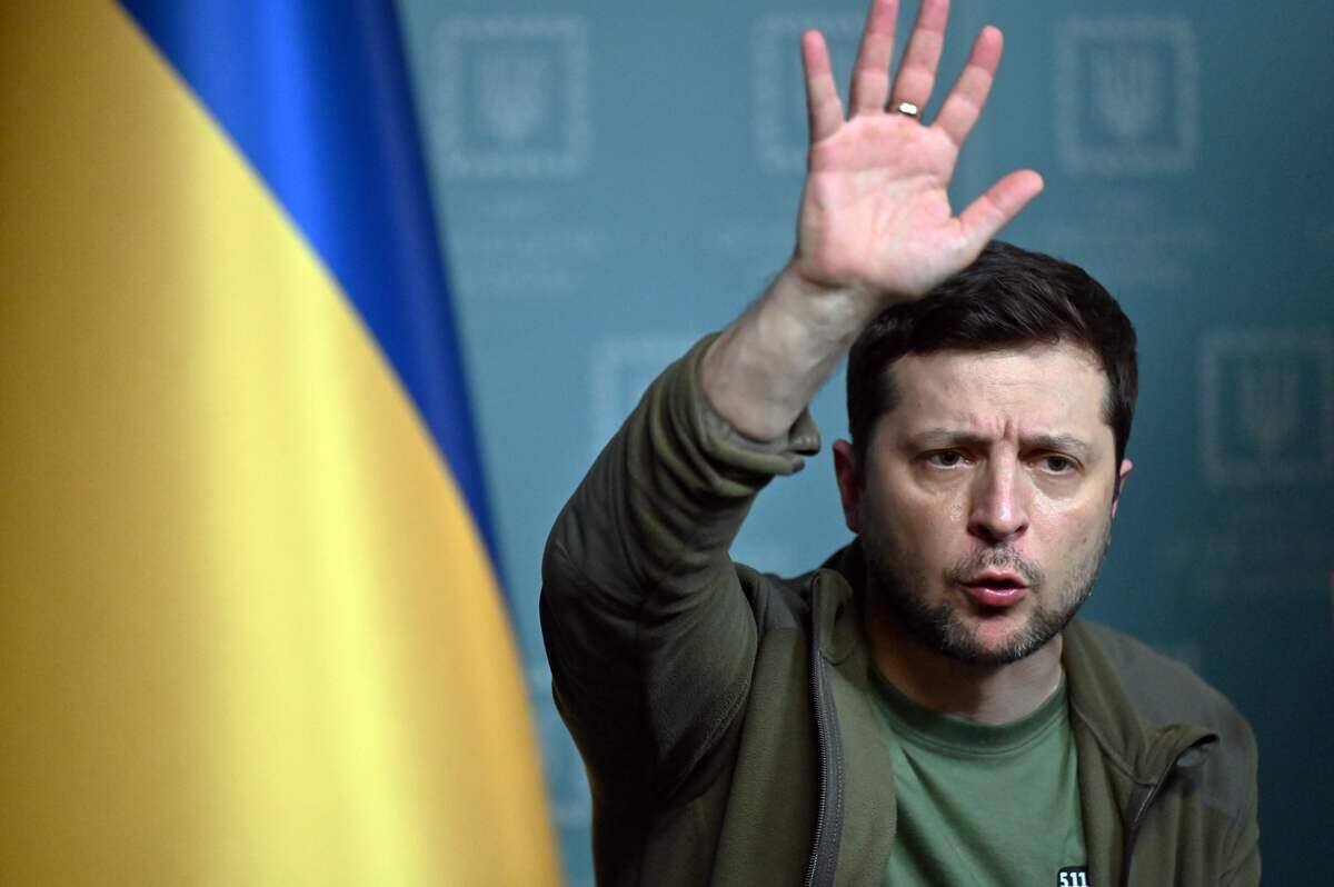 Appel Zoom avec Zelensky: des s&eacute;nateurs am&eacute;ricains critiqu&eacute;s pour avoir partag&eacute; des photos