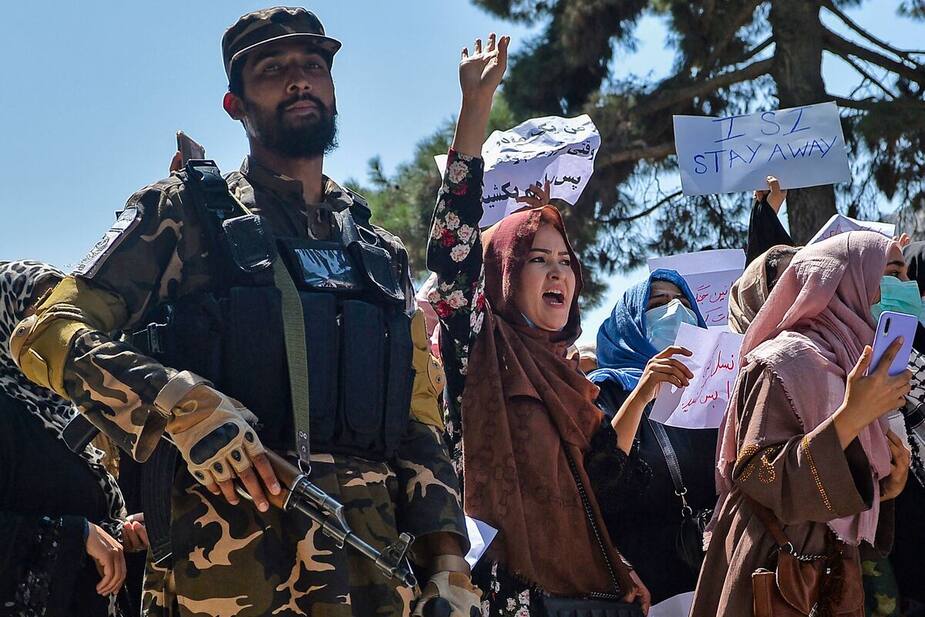 Image principale de l'article Les talibans dispersent des manifestations