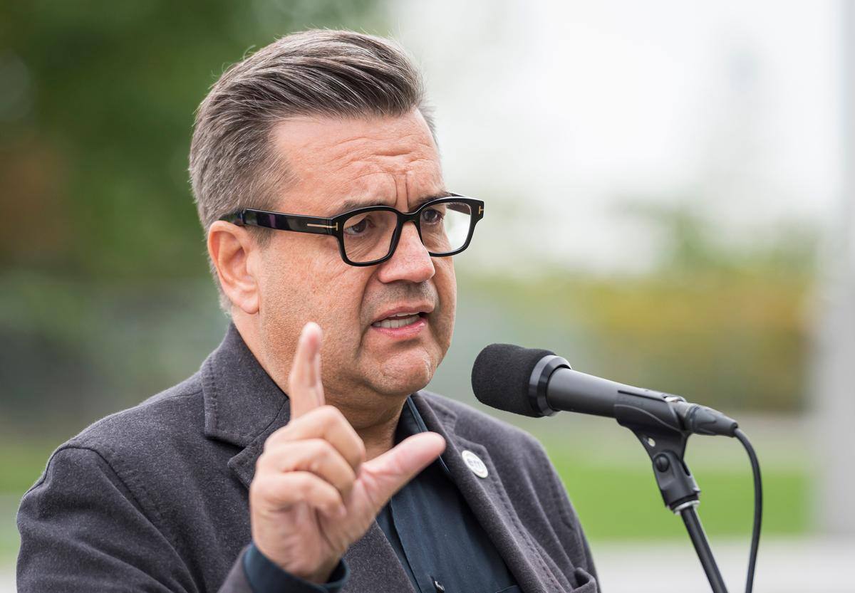 Ensemble Montr&eacute;al r&eacute;clame davantage de transparence de ses adversaires