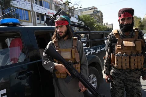Afghanistan: qui sont les talibans et que signifie le retour de la charia?