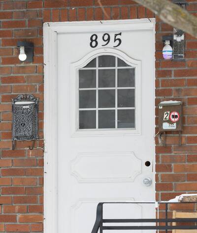 Este alojamiento en Rue Ernest-Gagnon fue atacado por una huelga del Enrco.