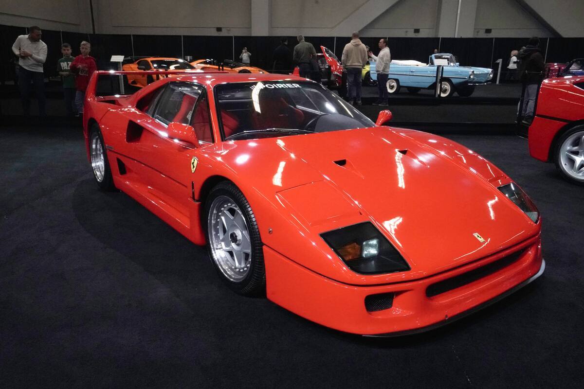 [PHOTOS] Luc Poirier's impressive car collection Archynewsy