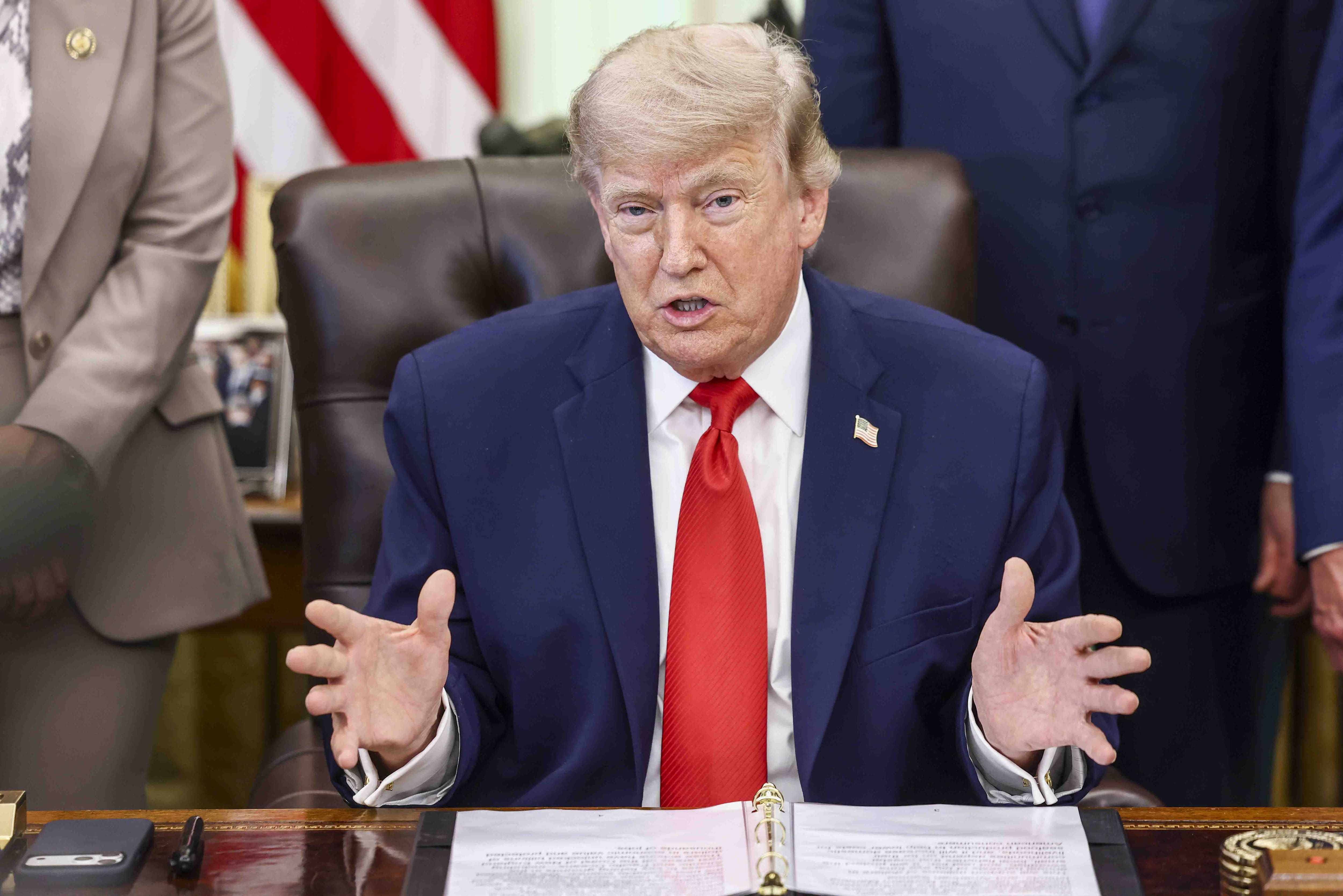 A  billion jackpot for Iran in exchange for a fragile deal? Trump &lsquo;isn&rsquo;t exactly the great negotiator&rsquo;