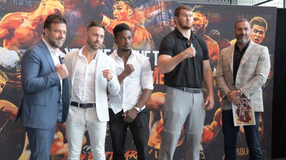 EN DIRECT | Pesée officielle du gala Makhmudov-Teper