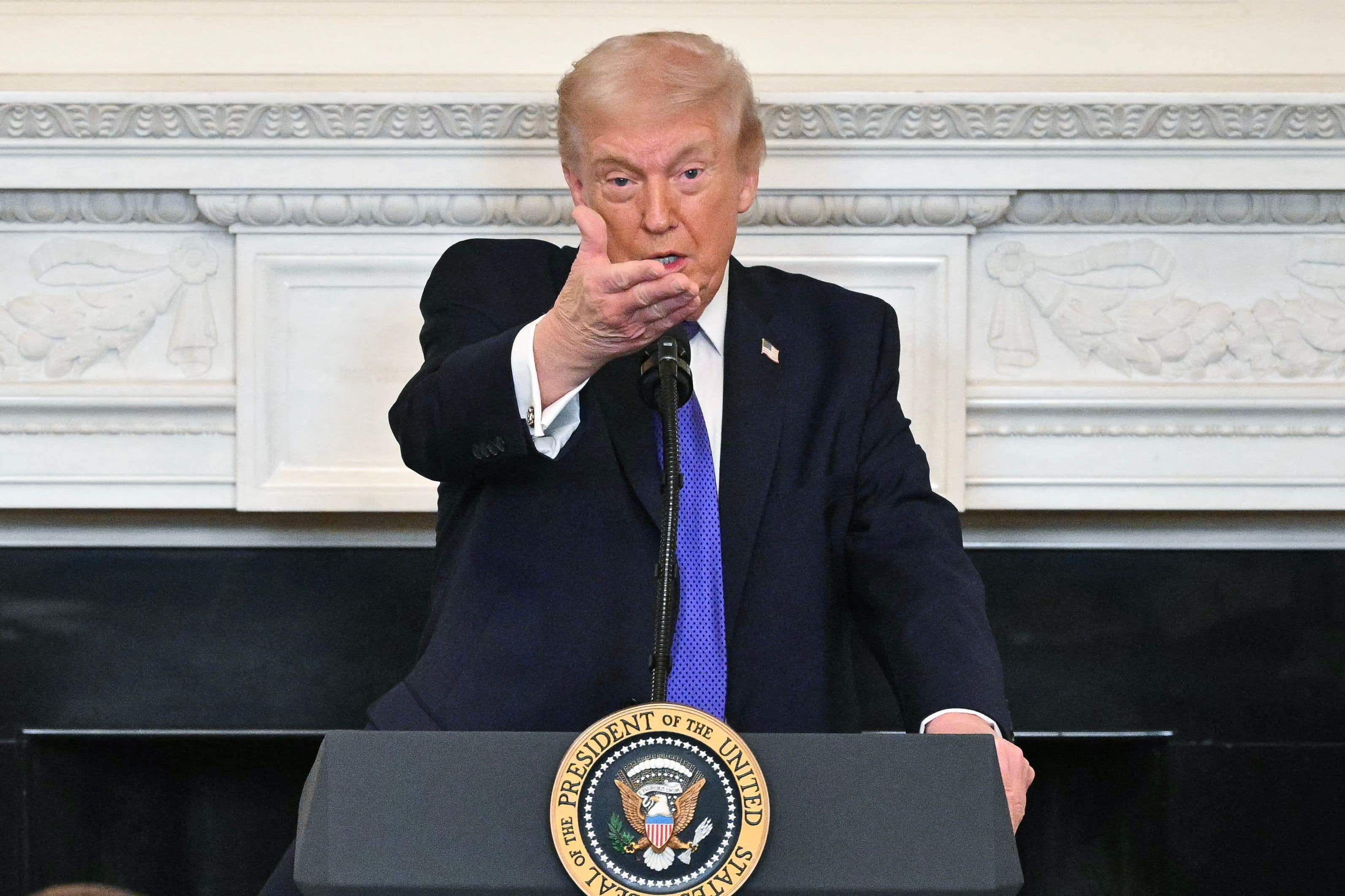 Trump &laquo;envisage&raquo; une frappe limit&eacute;e contre l&rsquo;Iran