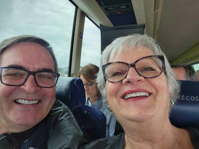 Micheline Vidal, bir gün Londra gezisi sırasında retinasını yeniden bağlamak için ameliyat olmak zorunda kaldı.