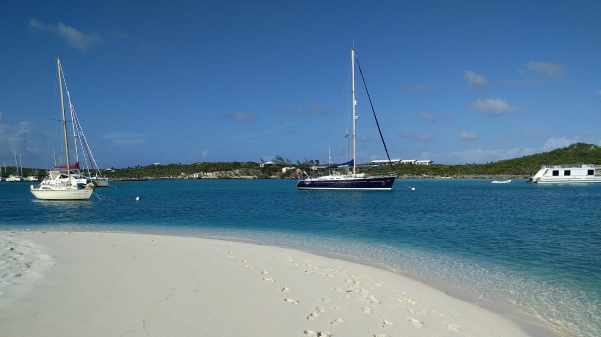 Fuir l’hiver et la COVID en voilier