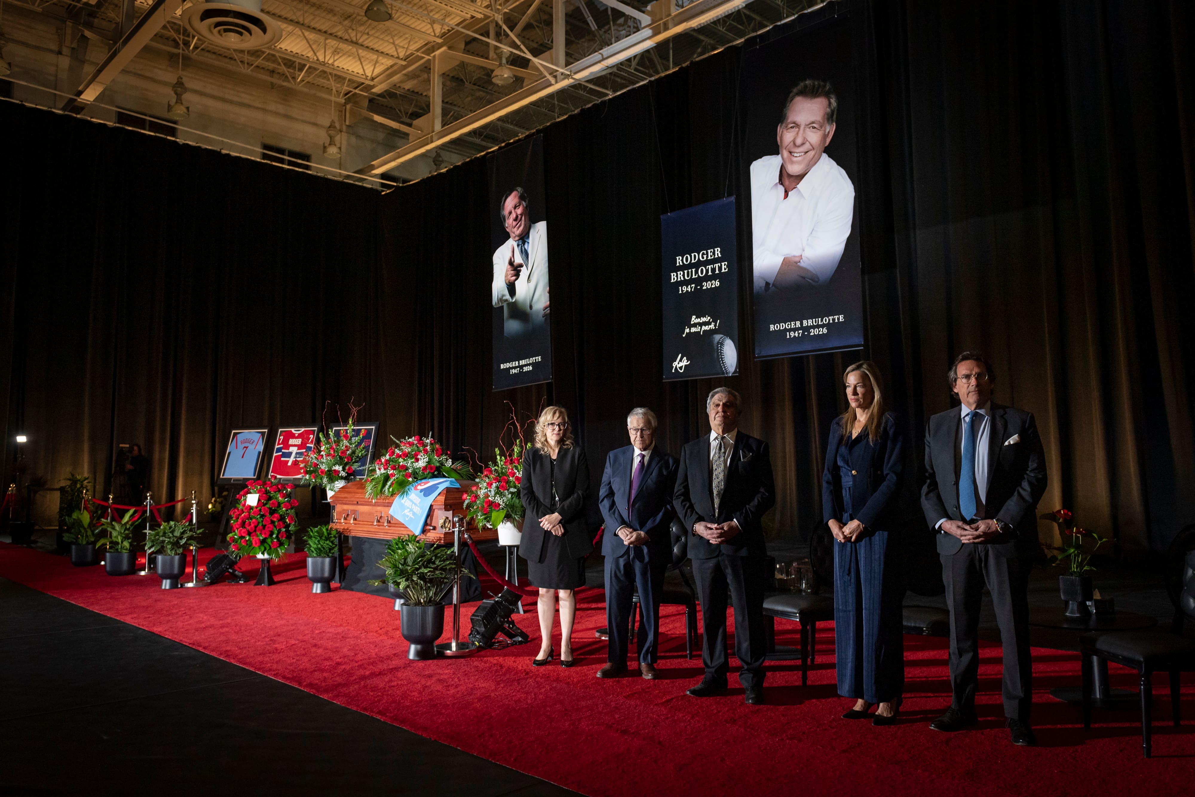 Tout partout en ville: un hommage aussi grandiose que touchant pour Rodger Brulotte