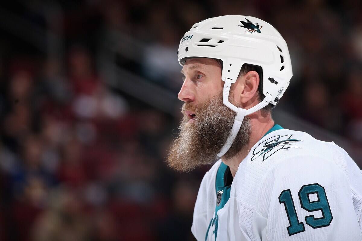 Joe Thornton voit la coupe Stanley à Toronto | JDQ