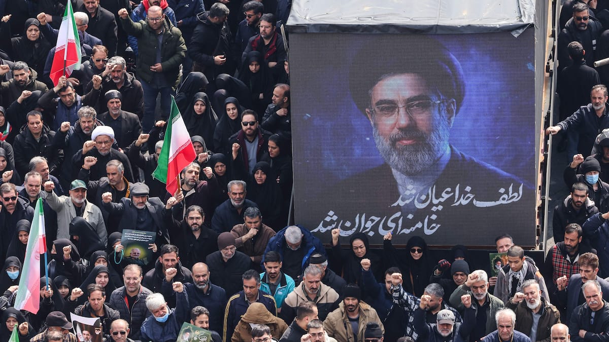 Où est Mojtaba Khamenei?: le mystère plane autour du nouveau guide suprême iranien