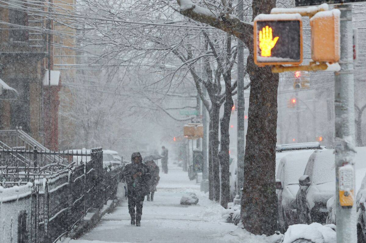 New York et le nord-est américain paralysés par une tempête de neige | JDQ