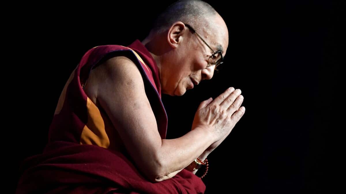 The Dalai Lama in the United States to treat the knee The Dalai Lama in the United States to treat the knee