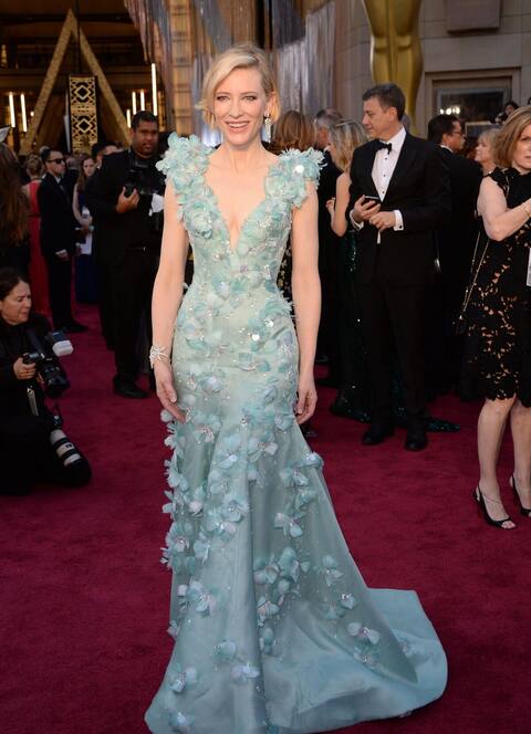 15 looks that marked the last 10 Oscar ceremonies