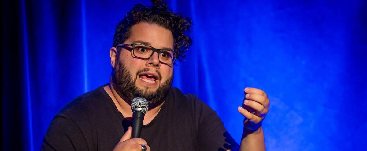 Téléchargement gratuit Images L Humoriste Matthieu Pepper Se Fait Traiter De Gros En Plein dernière par