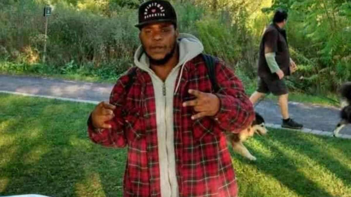 Père et fils accusés de meurtre à Québec: de nombreuses lésions, dont une fatale au cœur