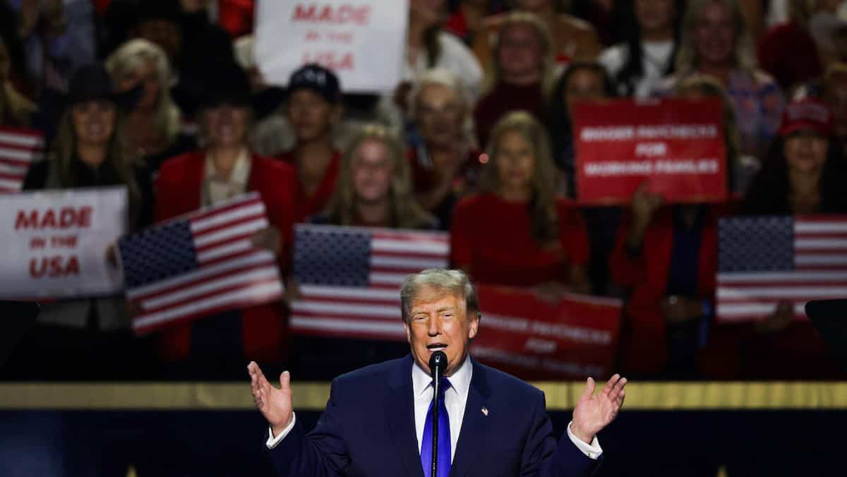 À Dallas, Trump mise sur sa personne pour sauver les élections de mi-mandat