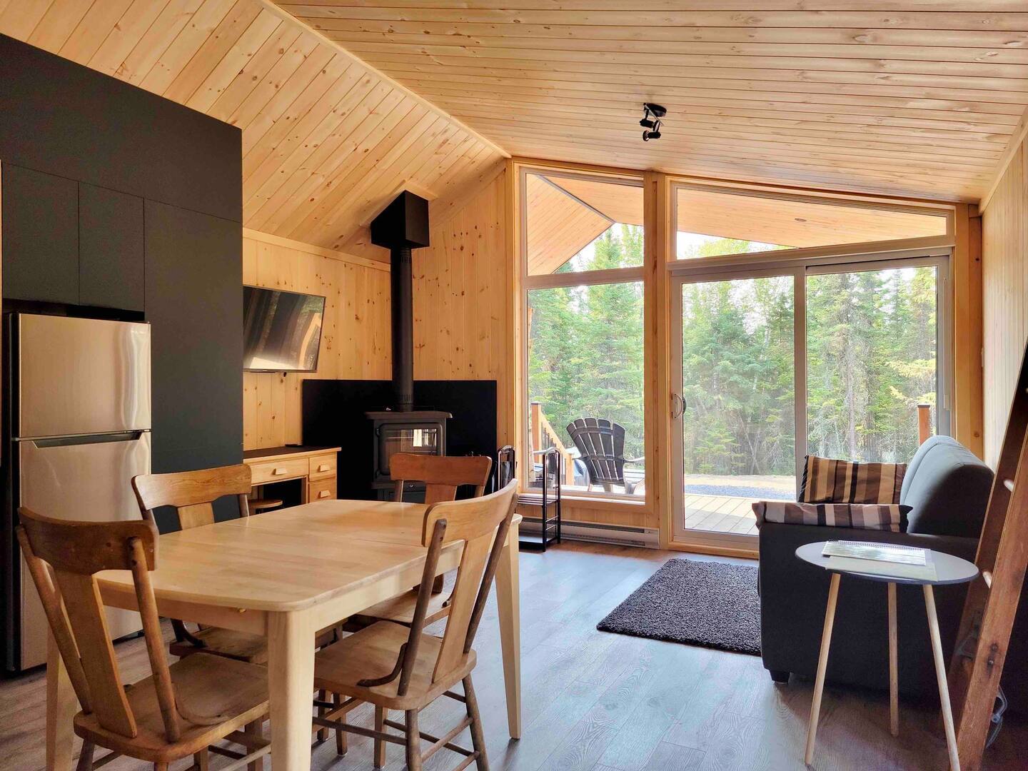 5 Airbnb pour passer la nuit près des pistes de ski du Massif dans Charlevoix 24 heures