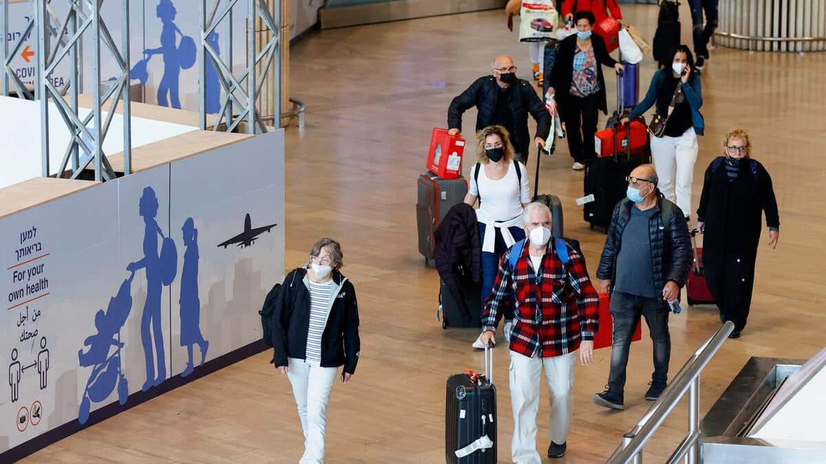 Omicron: Israël ferme ses frontières aux ressortissants étrangers