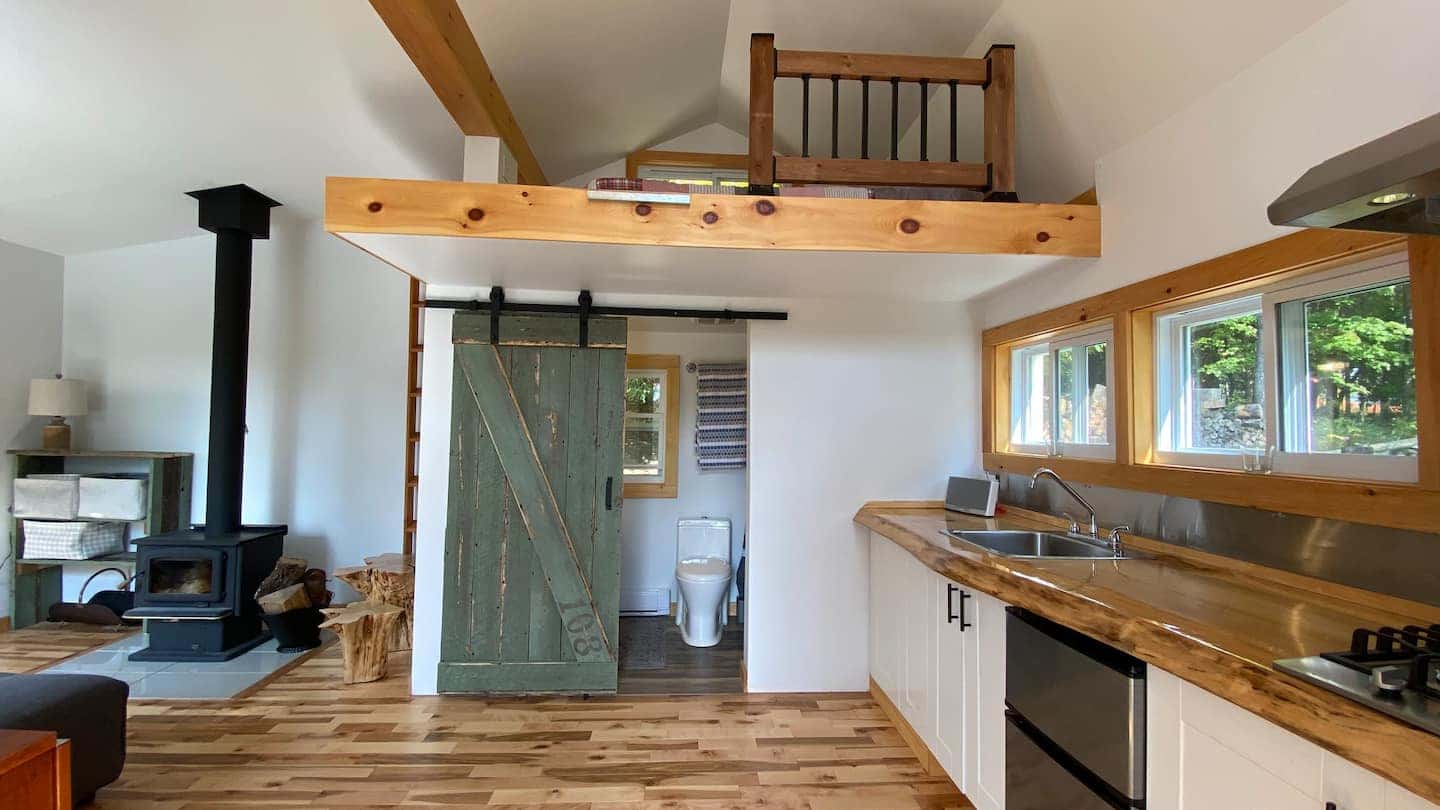 Une minimaison avec une piscine à louer 