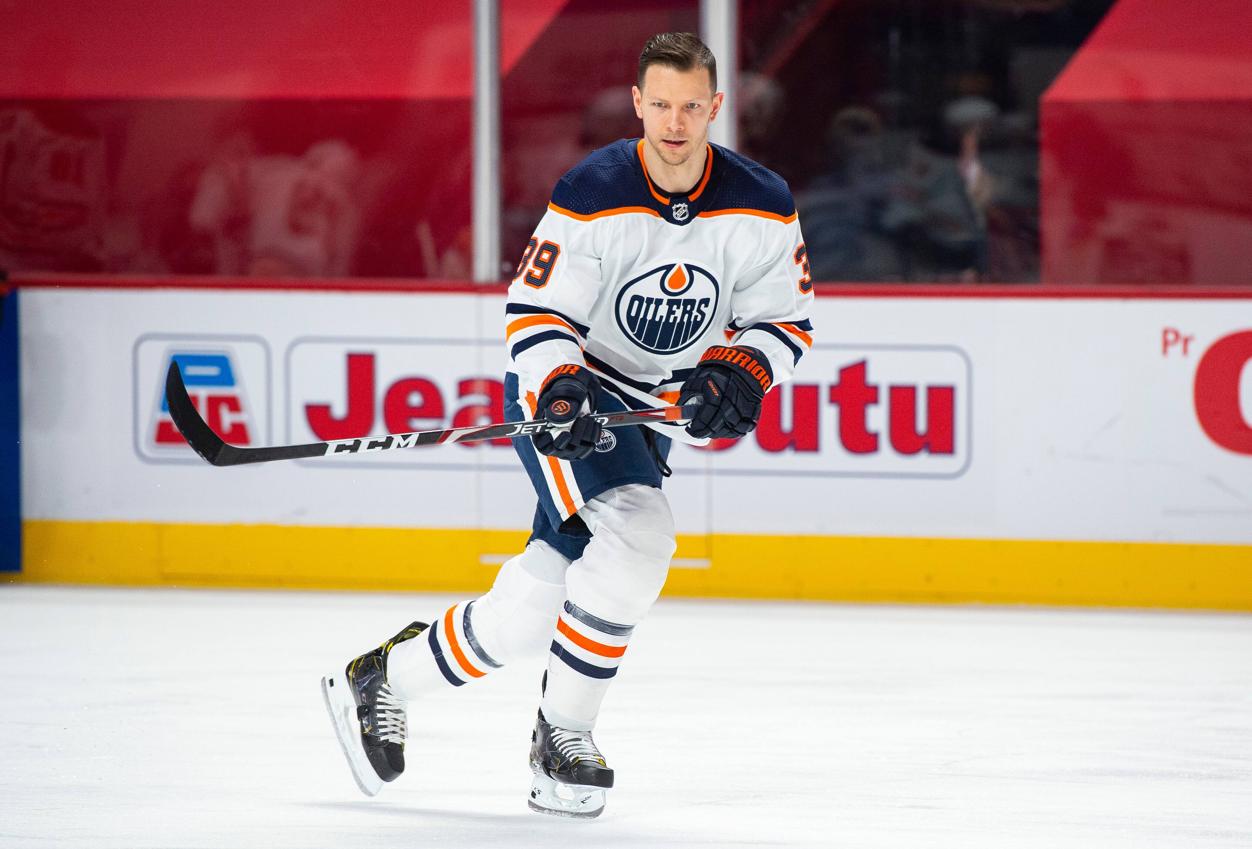 La Lnh Punit Alex Chiasson Tva Sports