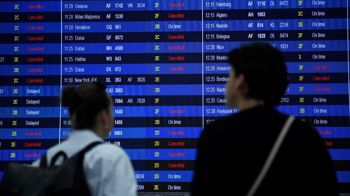 Grève: annulation de 40% des vols dans les aéroports parisiens