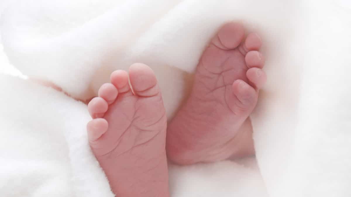 Une femme accusée d’avoir abandonné un nouveau-né à l’extérieur en Ontario