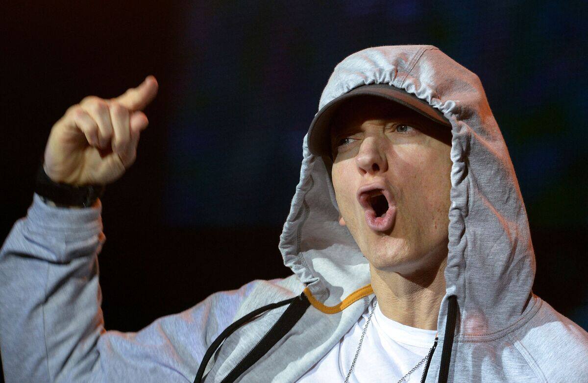 Eminem annonce la sortie d&rsquo;un nouvel album, &laquo;The Death of Slim Shady (Coup De Gr&acirc;ce)&raquo;, cet &eacute;t&eacute; apr&egrave;s une apparition au rep&ecirc;chage de la NFL