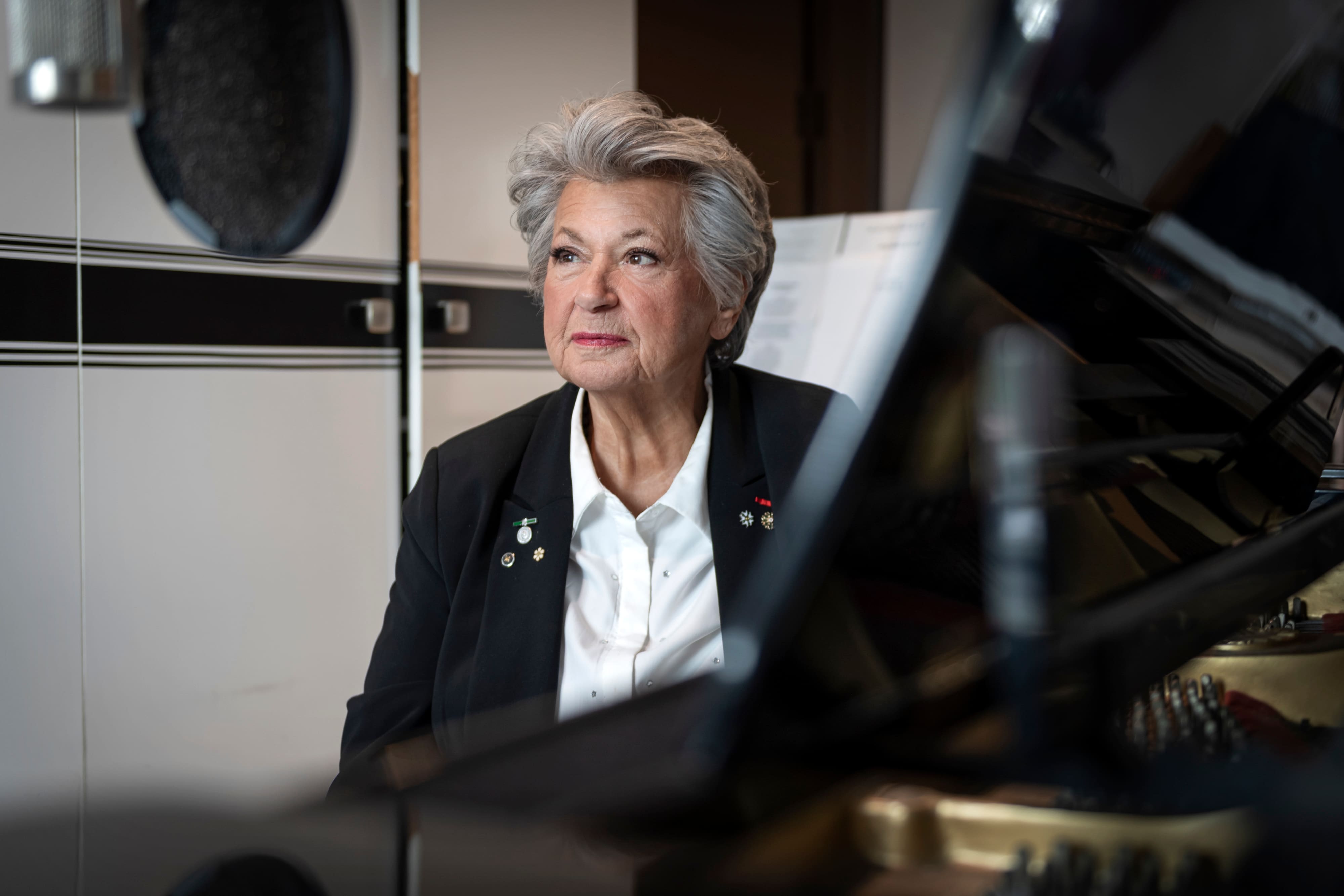 Ginette Reno espère «inspirer» les femmes en levant le voile sur les ...