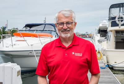 AHOGAMIENTO EN RUE BEAUDOIN UNA PERSONA QUE ERA ALSHEIMER HABRÍA MUERTO AHOGADO EN LA PISCINA FD-