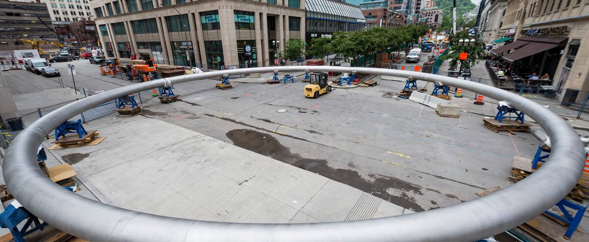 L’anneau géant de Montréal hissé samedi
