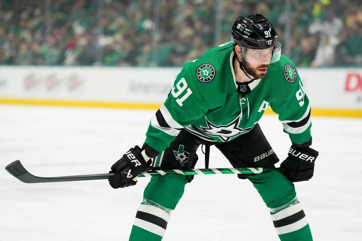 &laquo;Ma carri&egrave;re est peut-&ecirc;tre termin&eacute;e&raquo;: Tyler Seguin a failli prendre sa retraite en 2021