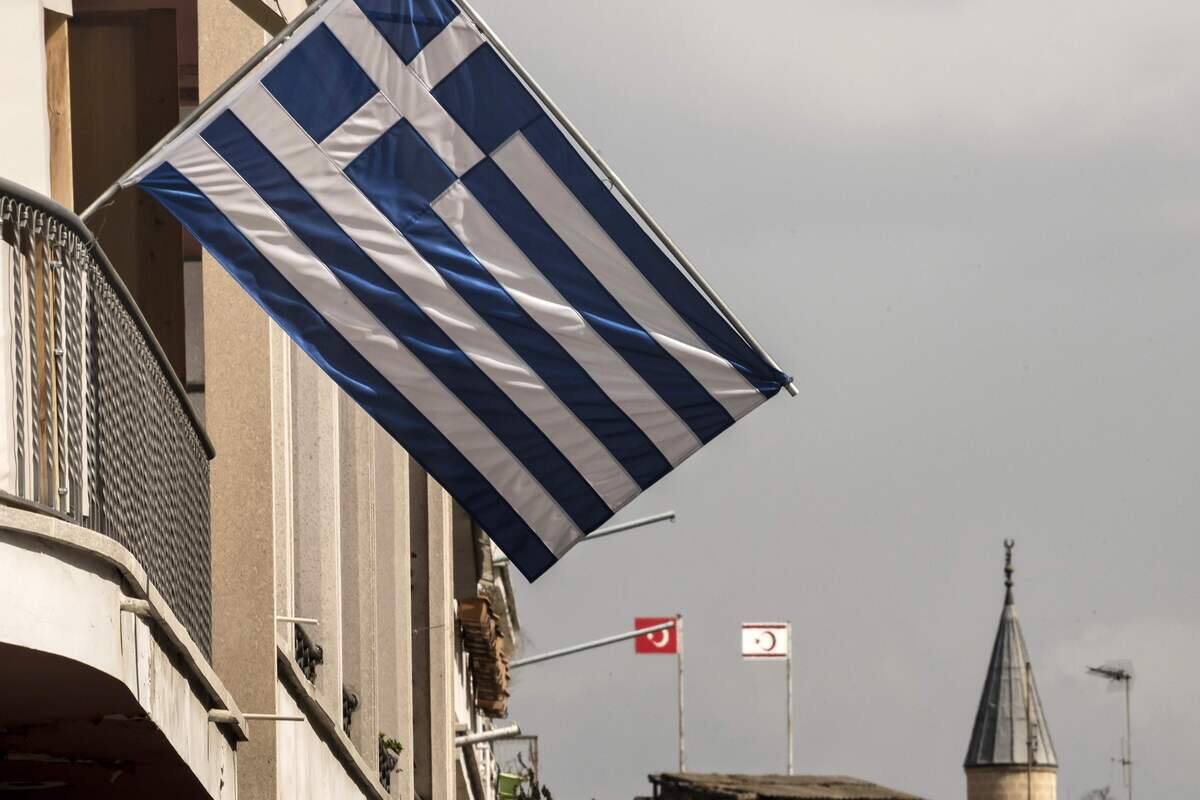 Gr&egrave;ce: des migrants secourus pr&egrave;s du lieu d'un naufrage meurtrier