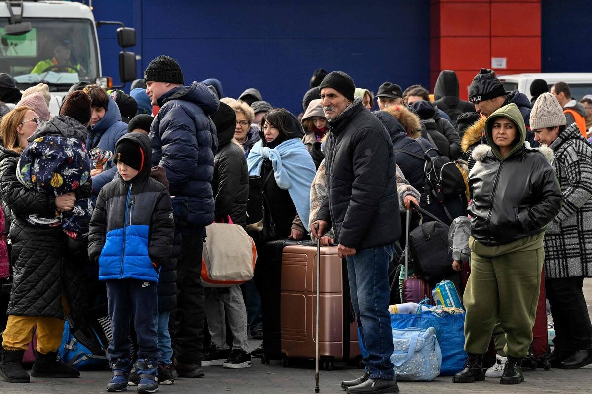 R&eacute;fugi&eacute;s ukrainiens: Ottawa appel&eacute; &agrave; noliser des avions