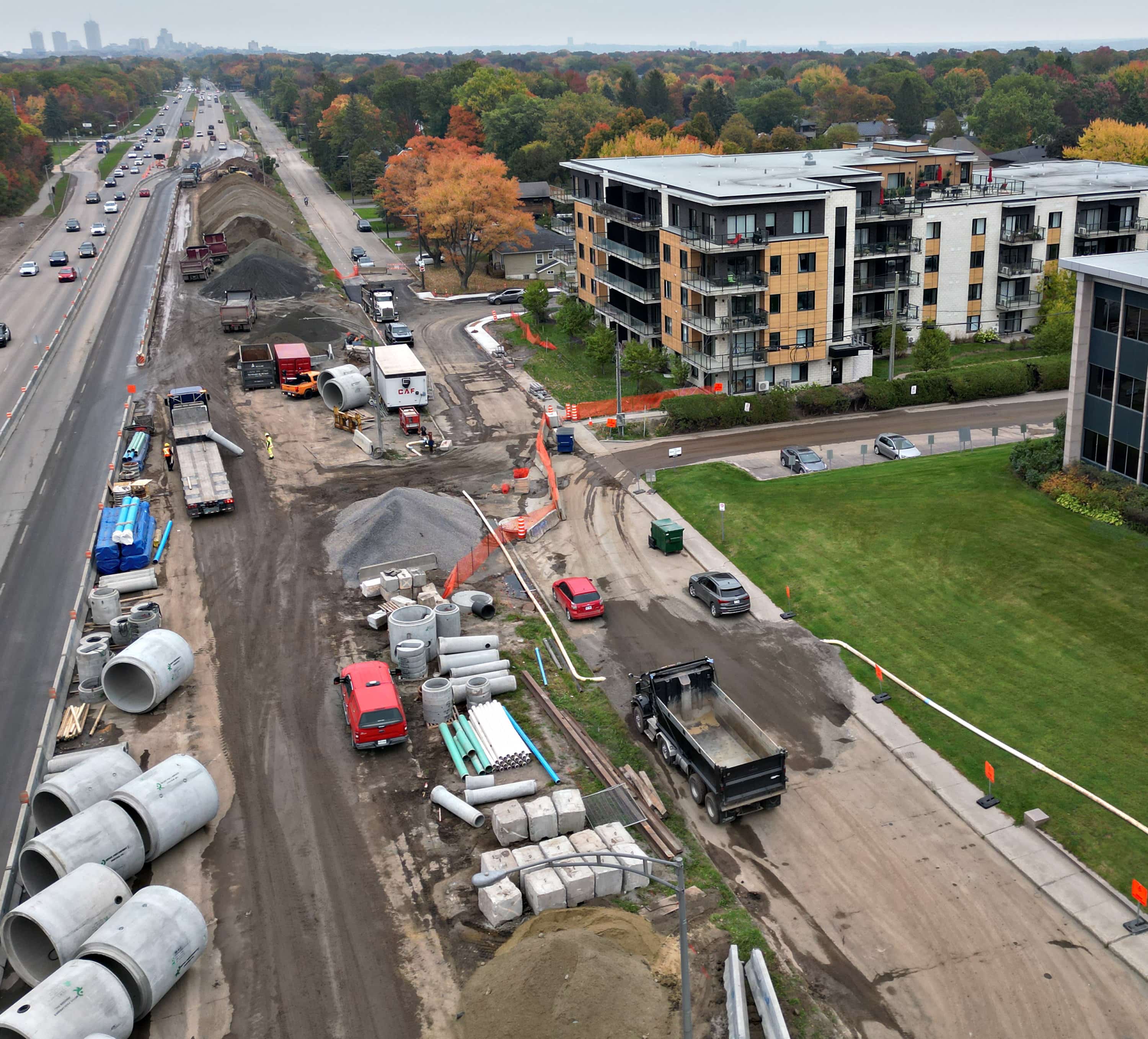 Prisonnier depuis des mois, un résident du boulevard Laurier lance un avertissement aux citoyens près du nouveau chantier sur René-Lévesque