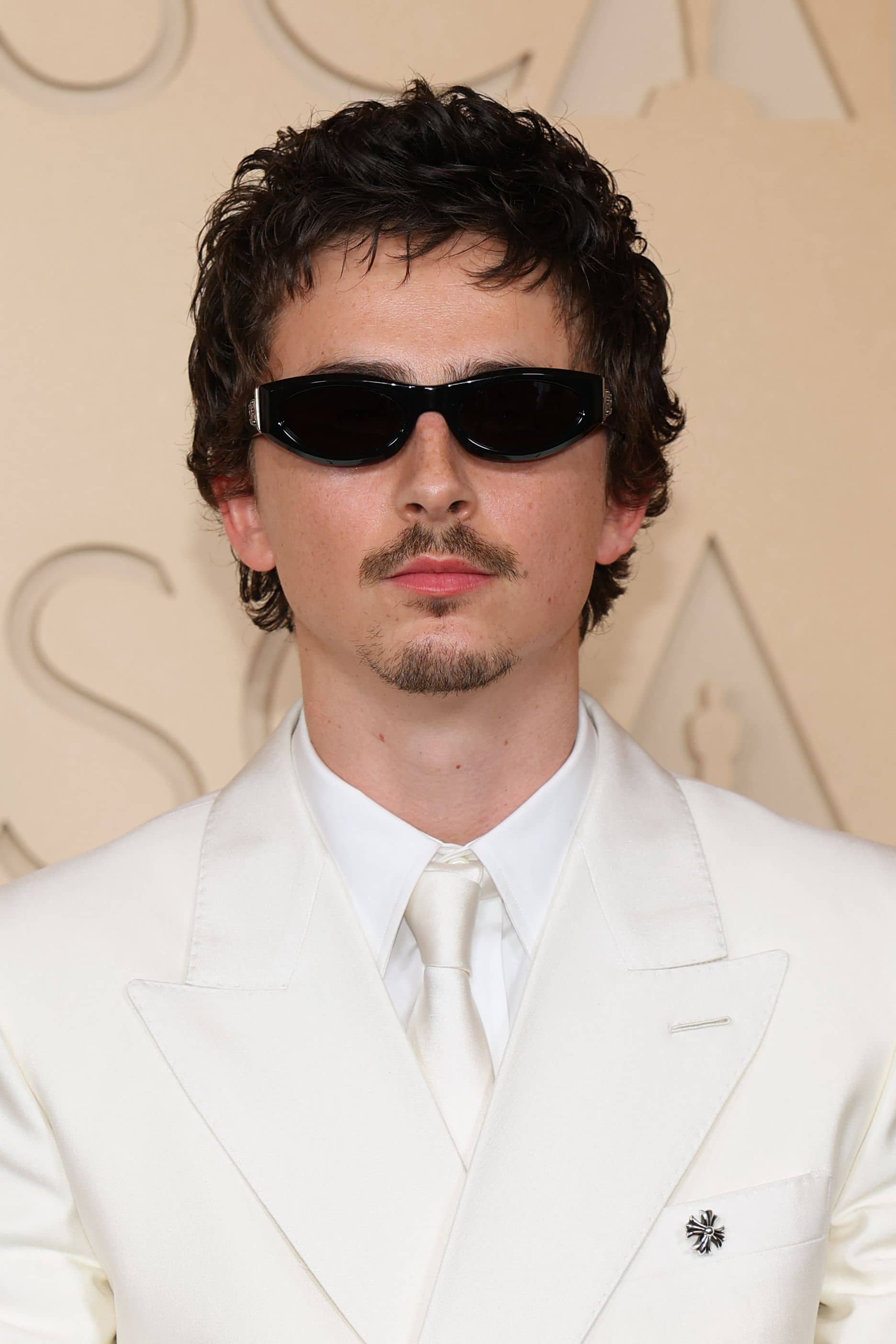 Dans la controverse, Timothée Chalamet est seul