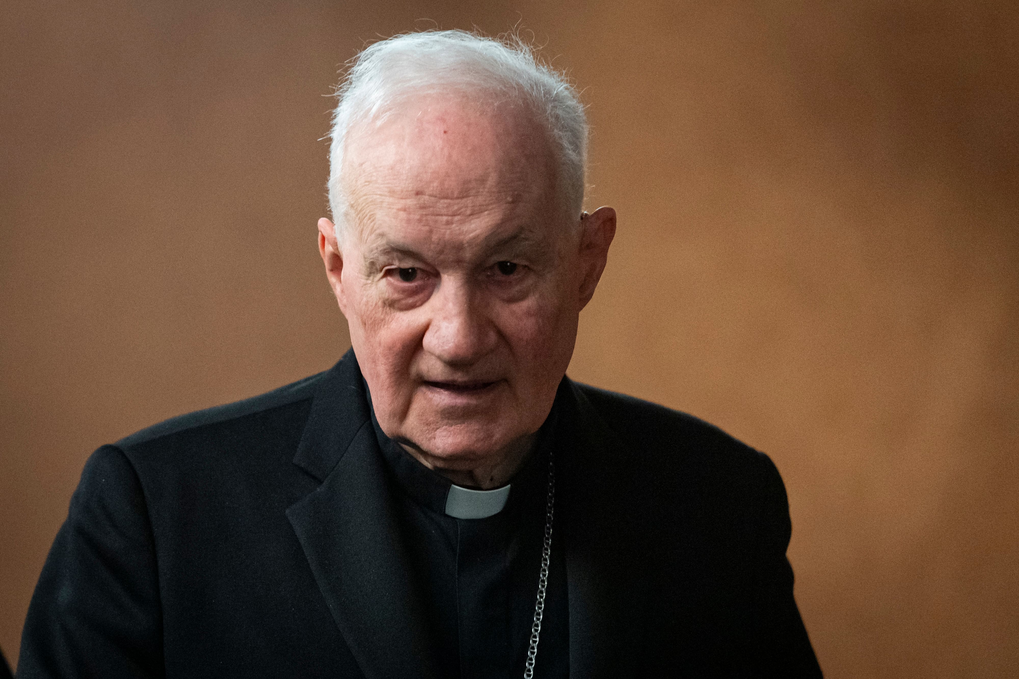 Proc&egrave;s pour diffamation: le cardinal Ouellet veut r&eacute;tablir son honneur