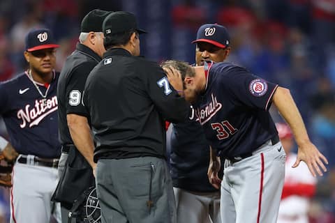 Soiled balls: a real circus!