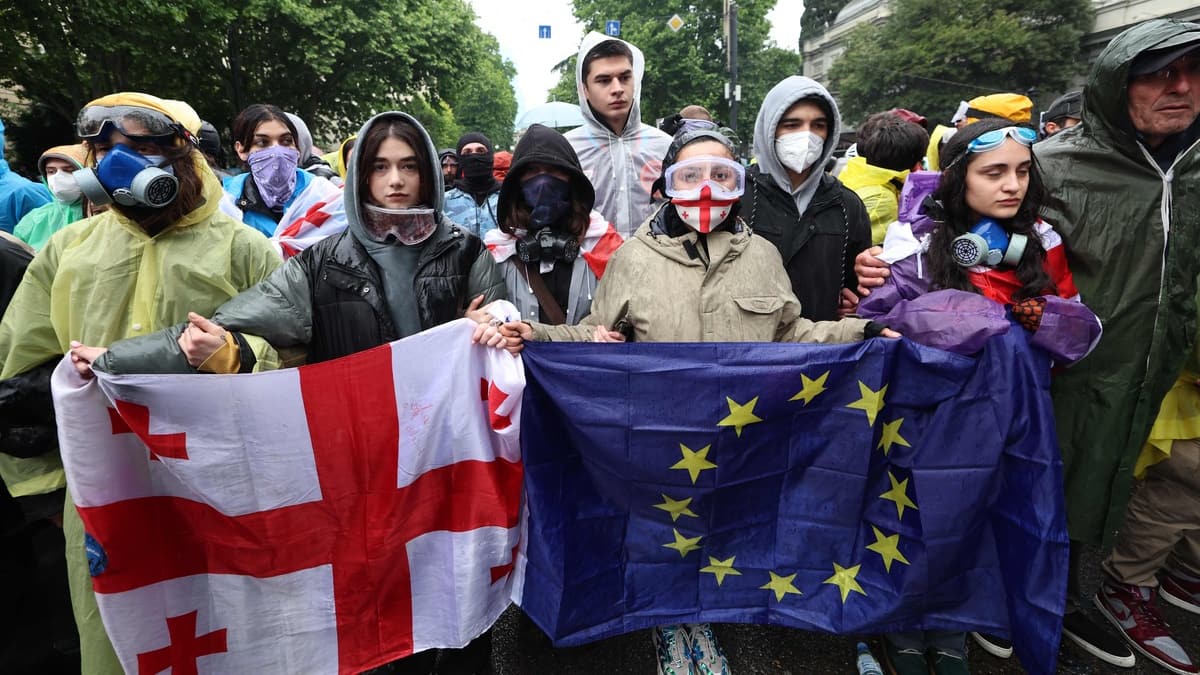 La Géorgie adopte la loi sur l'«influence étrangère», malgré les manifestations