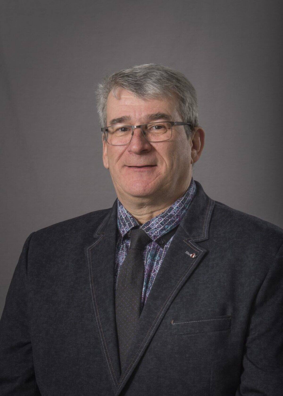 Les &eacute;lus municipaux ne devraient pas avoir de carte de cr&eacute;dit, selon la Commission municipale du Qu&eacute;bec