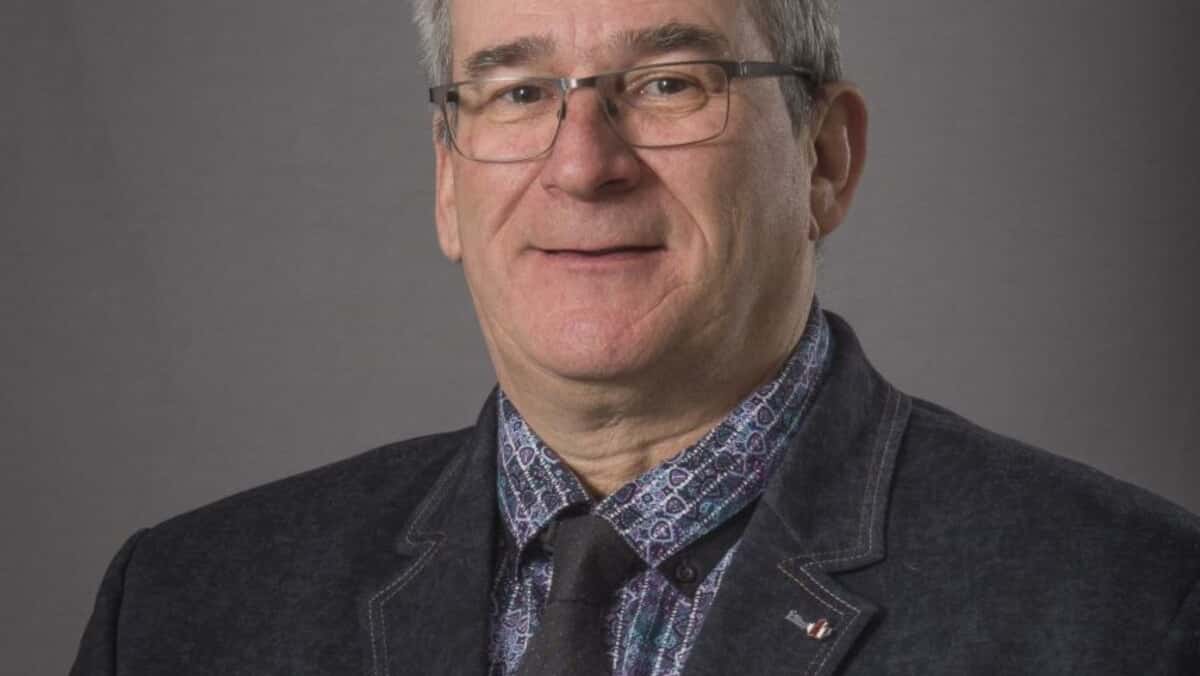 Les élus municipaux ne devraient pas avoir de carte de crédit, selon la Commission municipale du Québec