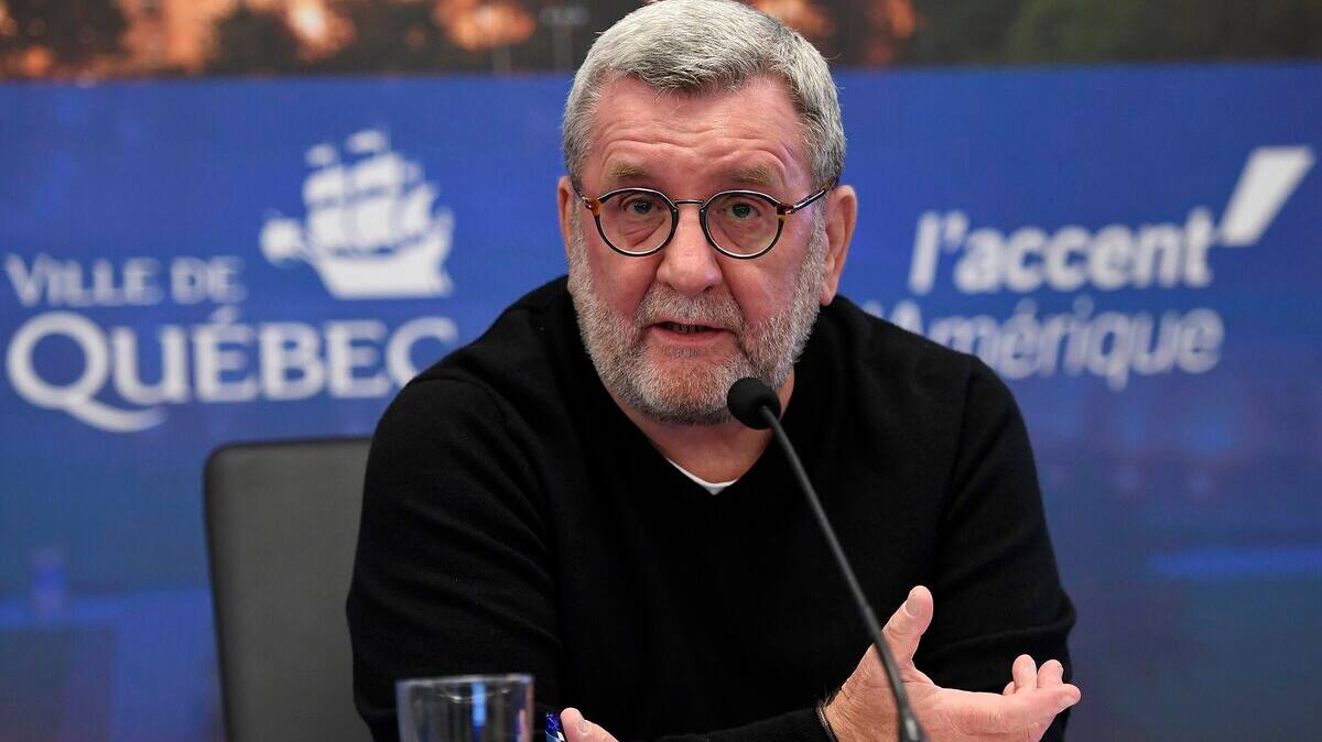 À la lumière des résultats fédéraux, Labeaume devrait se garder de dire pour qui voter, conseille Marchand