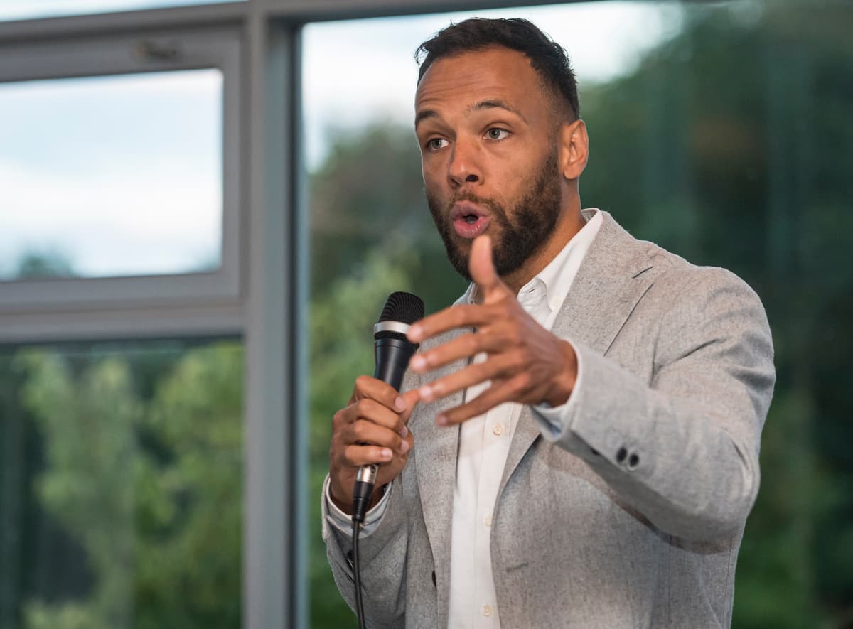 Un r&eacute;f&eacute;rendum pour un statut bilingue &agrave; Montr&eacute;al, propose Holness