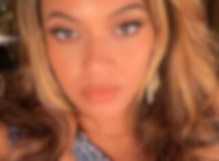 Elle remplace les paroles d'une de ses chansons